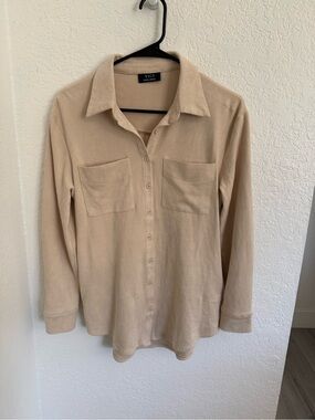 Vici Button-Down Long Sleeve Shirt in Beige